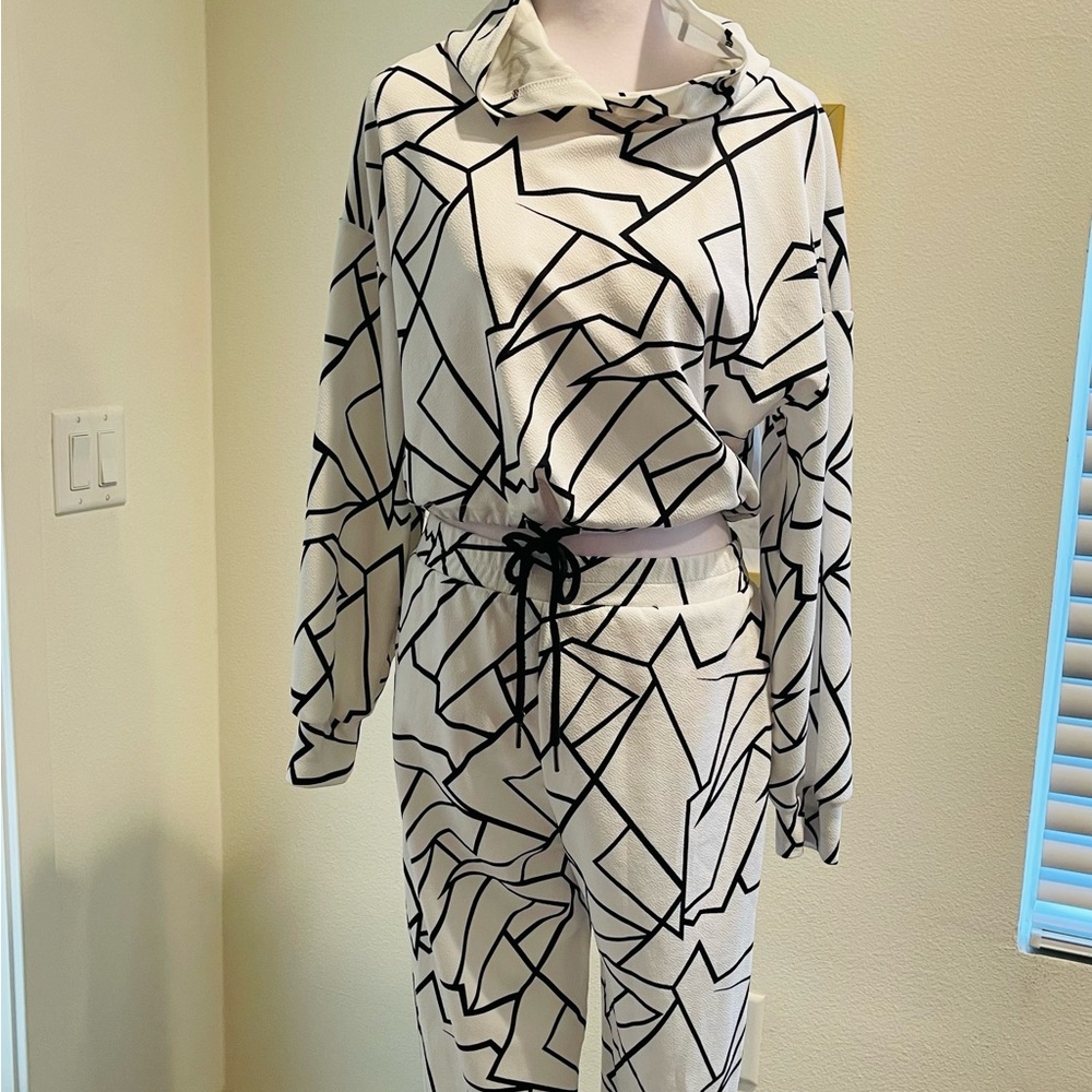 Geometric Patterned Hoodie and Jogger Set